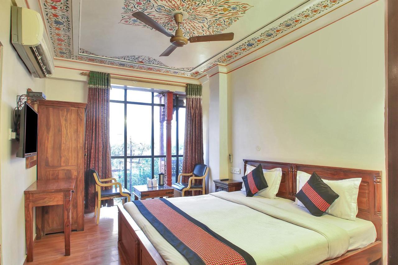 Oyo 2105 Hotel Royal Sheraton Jaipur Bagian luar foto
